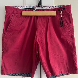 LIKE NEW - men’s shorts